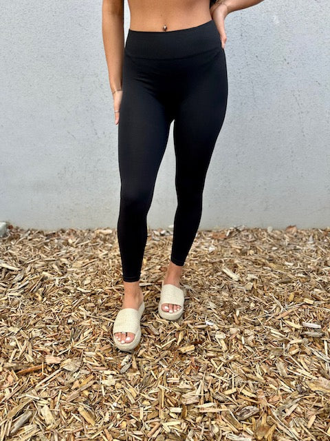 Nikibiki Signature Leggings